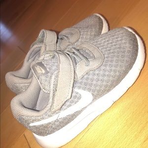 toddler boy nike shoes